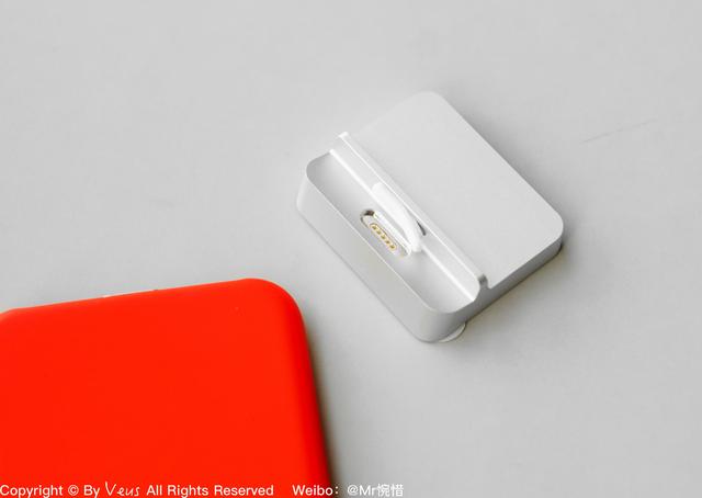 hone充电像放水杯一样简单开元棋牌这个磁吸底座 让iP(图10)